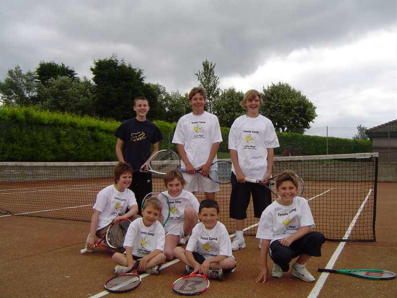 tennis-camp-01.jpg - Pupils and helpers
